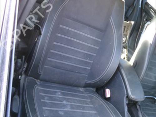 Sæde højre fortil Sæde højre fortil RENAULT LAGUNA III Grandtour (KT0/1) 1.5 dCi (KT0A, KT0R, KT02) (110 hp) 37020208 37020208