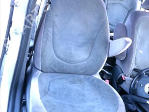 Asiento delantero derecho Asiento delantero derecho CITROËN C5 II (RC_) 2.2 HDi (RC4HXE) (133 hp) 33952691 33952691