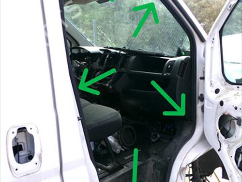 Gummiliste Gummiliste FIAT DUCATO Bus (250_) 130 Multijet 2,3 D (131 hp) 33265661 33265661