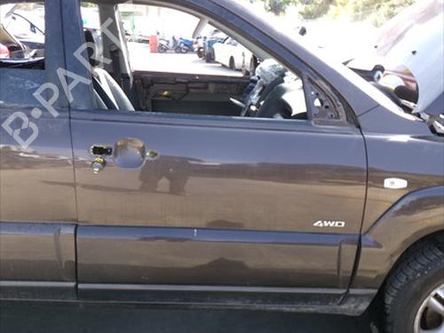 Used Right front door Right front door 37231500 37231500