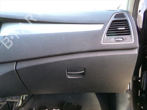 Vano posta oggetti Vano posta oggetti RENAULT LAGUNA III (BT0/1) 1.5 dCi (BT00, BT0A, BT0T, BT1J) (110 hp) 36767118 36767118