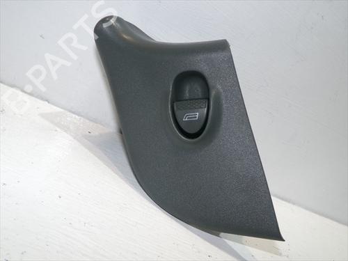 Used Right front window switch Right front window switch FIAT BRAVA (182_) 1.6 16V (182.BB) (103 hp) 36212612 36212612