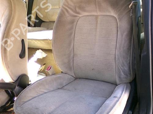 Used Left front seat Left front seat PEUGEOT 407 (6D_) 2.0 HDi 135 (6DRHRH, 6DRHRE, 6DRHRG, 6DRHRJ) (136 hp) 28805957 28805957