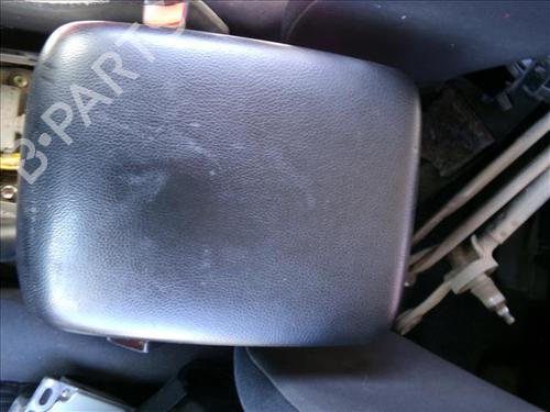 Used Armrest / Center console Armrest / Center console SUZUKI GRAND VITARA II (JT, TE, TD) 1.9 DDiS All-wheel Drive (JT419, TD44, JB419WD, JB419XD,... (129 hp) 25753043 25753043