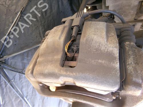 Right front brake caliper MERCEDES-BENZ C-CLASS (W203) C 200 CDI (203.004) | BP30796593M104 - Image 2