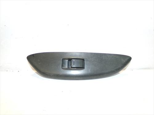 Right front window switch TOYOTA YARIS (_P1_) 1.4 D-4D (NLP10_, NLP10R) | BP28367918I26 - Image 1