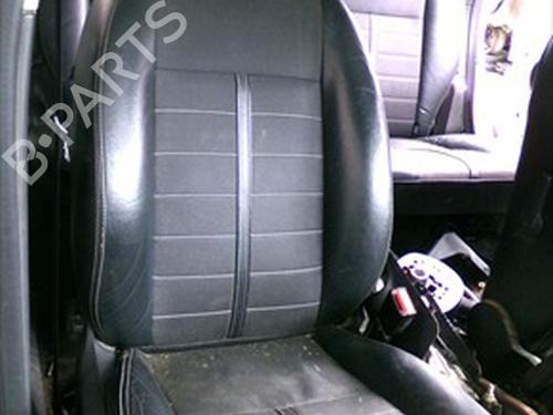 sde-hjre-fortil-ford-kuga-i-2008-2009-2010-2011-2012-39578289 main image