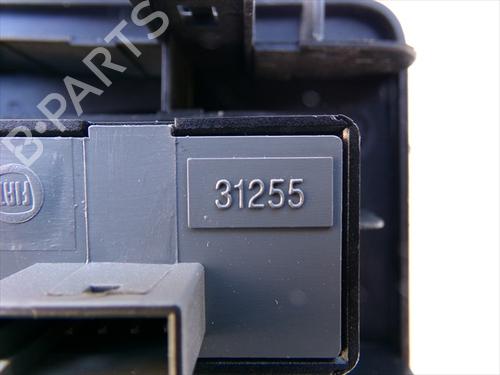 Right front window switch FIAT LINEA (323_, 110_) 1.3 D Multijet (323AXB1A) | BP40597773I26 - Image 3