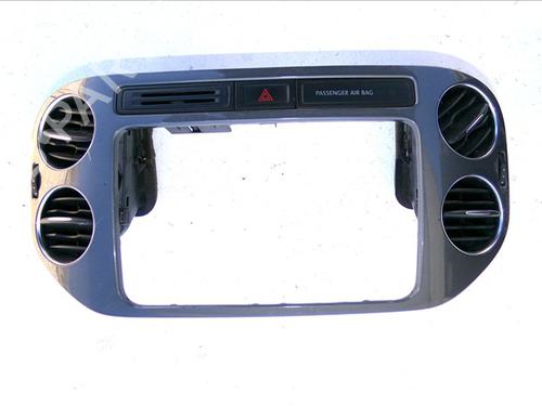 air-vent-vw-tiguan-5n_-2007-2008-2009-2010-2011-2012-2013-2014-2015-2016-2017-2018-30764059 main image