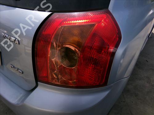 right-taillight-toyota-corolla-_e12_-2001-2002-2003-2004-2005-2006-2007-2008-26283835 main image