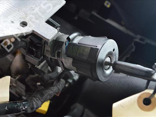 electronic-module-citroen-c5-iii-break-rw_-2008-2009-2010-2011-2012-2013-2014-2015-2016-2017-24563797 main image