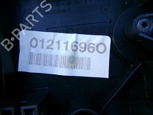 Fuse box VW GOLF V (1K1) 1.6 FSI | BP31798799E1 - Image 3