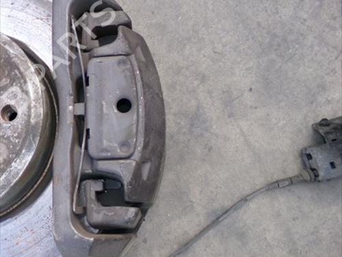 Used Right front brake caliper Right front brake caliper 36833386 36833386