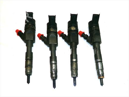 Iniettori Iniettori RENAULT GRAND SCÉNIC III (JZ0/1_) 1.9 dCi (JZ0J, JZ0N, JZ1K, JZ1S) (131 hp) 39900787 39900787