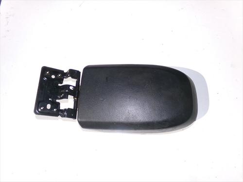 Used Armrest / Center console Armrest / Center console FORD KUGA I 2.0 TDCi (140 hp) 39578300 39578300