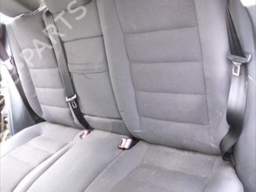 Banco traseiro Banco traseiro VW TOUAREG (7LA, 7L6, 7L7) 2.5 R5 TDI (174 hp) 33265268 33265268