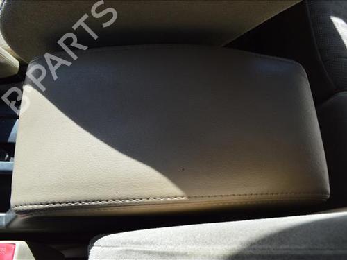 Used Armrest / Center console Armrest / Center console NISSAN X-TRAIL I (T30) 2.5 4x4 (165 hp) 24560264 24560264