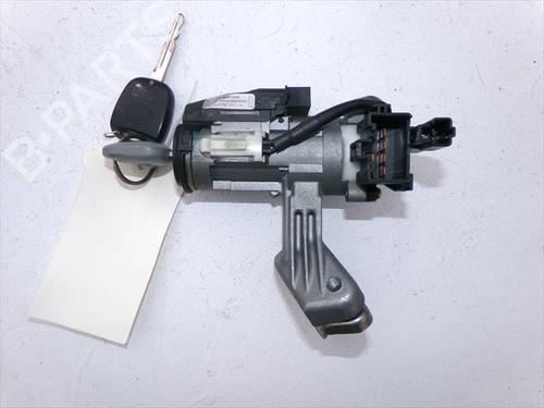 Used Electronic module Electronic module TOYOTA COROLLA Estate (_E12_) 2.0 D-4D (CDE120_, CDE120R) (90 hp) 31658616 31658616