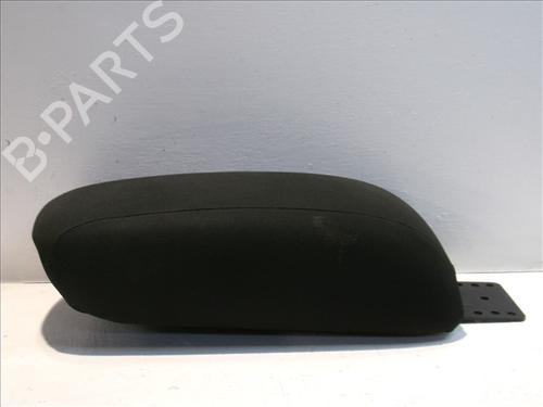 Used Armrest / Center console Armrest / Center console FIAT TIPO Hatchback (356_, 357_) 1.0 (357HXN1A) (101 hp) 24557822 24557822