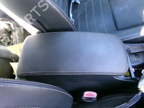 Bracciolo centrale Bracciolo centrale RENAULT LAGUNA III Grandtour (KT0/1) 1.5 dCi (KT0A, KT0R, KT02) (110 hp) 37020218 37020218