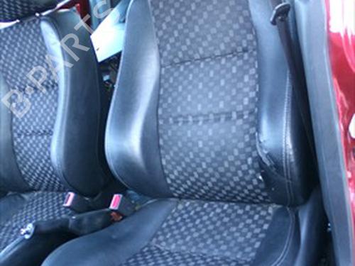 Sæde venstre fortil Sæde venstre fortil ROVER 400 II (RT) 420 Di (105 hp) 33265890 33265890