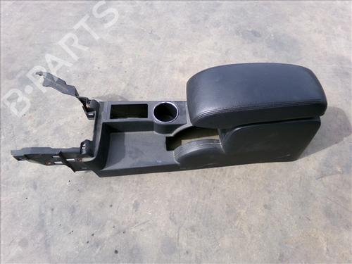 Armlæn Armlæn FORD MONDEO III (B5Y) 2.0 16V (146 hp) 27669225 27669225