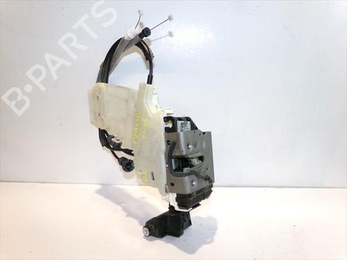 front-left-lock-fiat-500x-334_-2014-37282394 main image