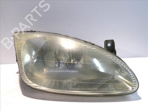 Used Right headlight Right headlight HYUNDAI LANTRA II (J-2) 1.9 D (68 hp) 30062950 30062950