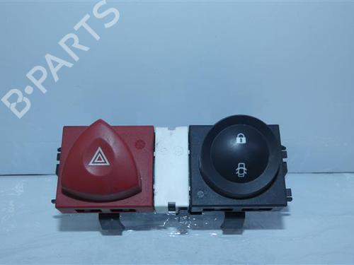 Used Warning switch Warning switch RENAULT MEGANE III Hatchback (BZ0/1_, B3_) 1.2 TCe (BZ2B, BZ11) (116 hp) 24555434 24555434