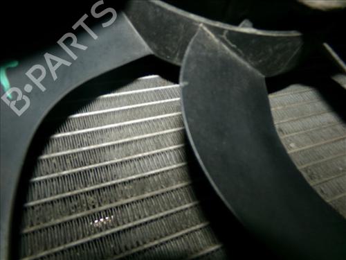 Used Oil radiator Oil radiator FIAT 500L (351_, 352_) 1.6 D Multijet (199LYD1B) (105 hp) 33422836 33422836