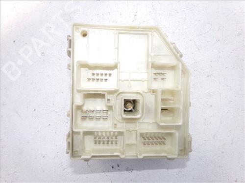 Fuse box TOYOTA RAV 4 II (_A2_) 2.0 4WD (ACA21, ACA20) | BP30908469E1 - Image 2