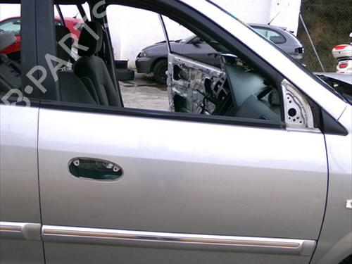 Used Right front door KIA CARENS I MPV (FC, FJ) 2.0 CRDi (140 hp) 31353427