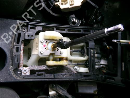 Used Gear lever Gear lever KIA CEE'D Hatchback (ED) 2.0 CRDi 140 (140 hp) 26204739 26204739