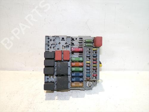 Used Fuse box Fuse box FIAT PANDA (169_) 1.3 D Multijet (169.AXC1A) (70 hp) 24858680 24858680