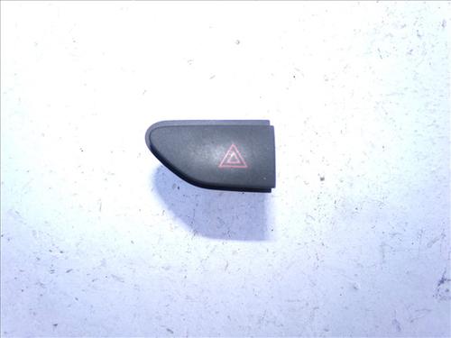 Used Warning switch Warning switch RENAULT CAPTUR I (J5_, H5_) 0.9 TCe 90 (90 hp) 31082346 31082346