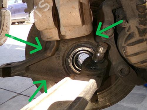 Used Left front steering knuckle Left front steering knuckle PEUGEOT PARTNER MPV (5_, G_) 2.0 HDI (90 hp) 34611947 34611947