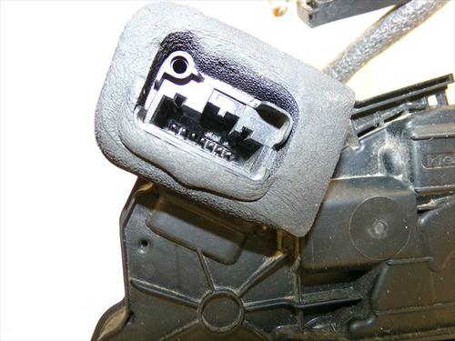 Front left lock SKODA RAPID Spaceback (NH1) 1.6 TDI | BP24557358C98 - Image 4