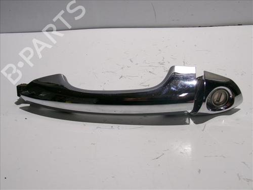 front-left-exterior-door-handle-kia-carens-iv-2013-25302028 main image