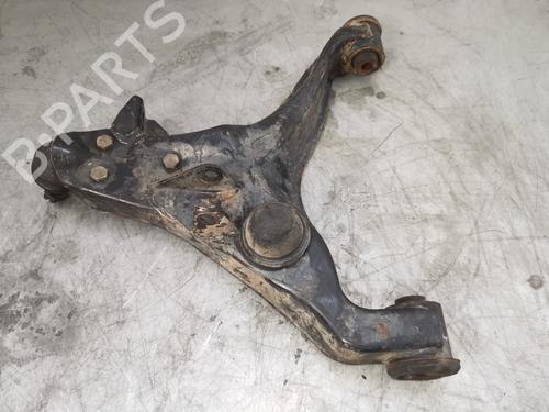Used Left front suspension arm MITSUBISHI PAJERO III (V7_W, V6_W) [1999-2007]  28986652