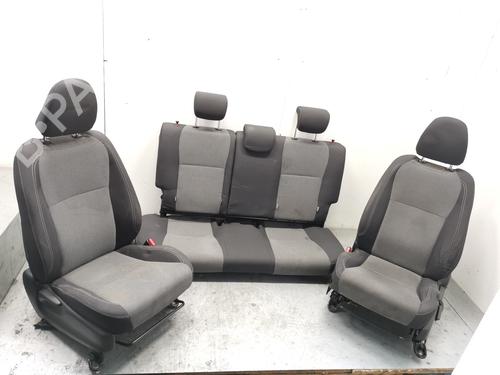Used Seats set TOYOTA YARIS (_P13_) 1.5 Hybrid (NHP130_, NHP130) (101 hp) 30391477