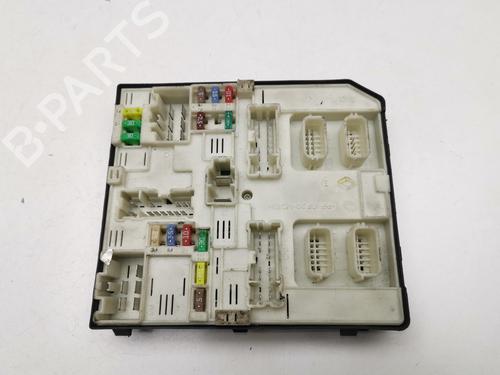 Used Fuse box RENAULT LAGUNA III (BT0/1) 1.5 dCi (BT00, BT0A, BT0T, BT1J) (110 hp) 30485233