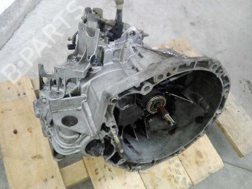 Gearkasse RENAULT MEGANE II Saloon (LM0/1_) 1.9 dCi (LM0G, LM1G, LM2C) (120 hp) 28994957
