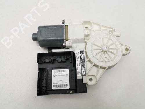 Vindusheismotor høyre foran AUDI A3 Sportback (8PA) 1.4 TFSI (125 hp) 30835287