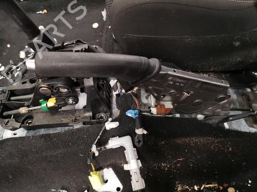 Used Hand brake Hand brake TOYOTA AURIS (_E18_) 1.4 D-4D (NDE180_, NDE180R) (90 hp) 40218254 40218254