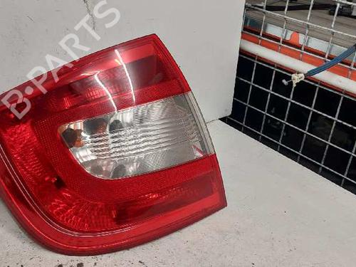 Used Left taillight SKODA RAPID (NH3, NK3, NK6) 1.6 TDI (115 hp) 28991658