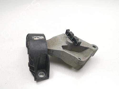 Used Engine mount Engine mount 39443676 39443676