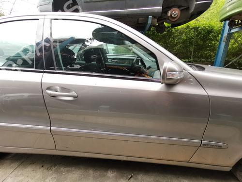 Used Right front door MERCEDES-BENZ E-CLASS (W211) E 320 CDI (211.022) (224 hp) 28991843