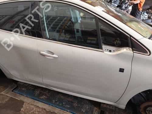 Used Right front door PEUGEOT 208 I (CA_, CC_) 1.6 HDi (114 hp) 28995690