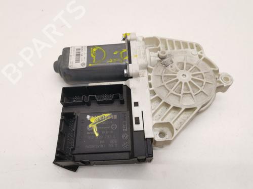Portierruitmotor linksvoor SEAT LEON (1P1) [2005-2013]  28982069