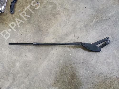 Used Front windshield wiper arm MERCEDES-BENZ C-CLASS T-Model (S205) [2014-2023]  28983373